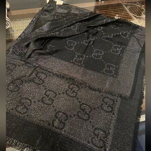 Gucci scarf